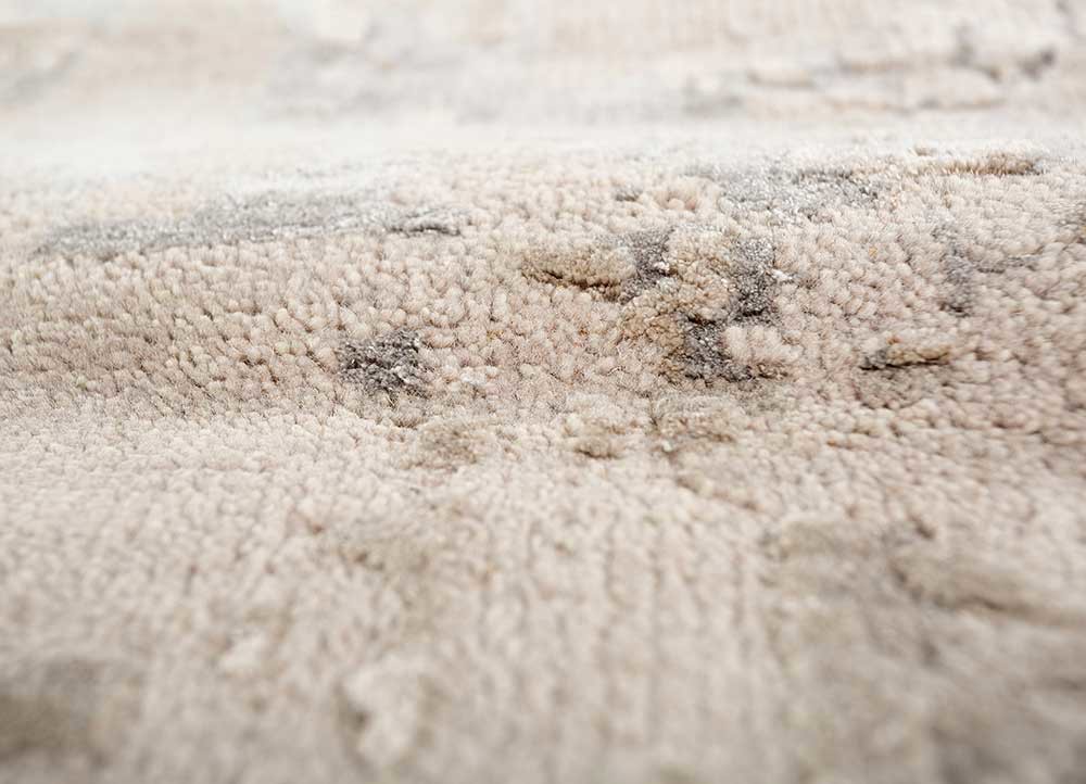 tattvam grey and black wool and bamboo silk hand knotted Rug - CloseUp